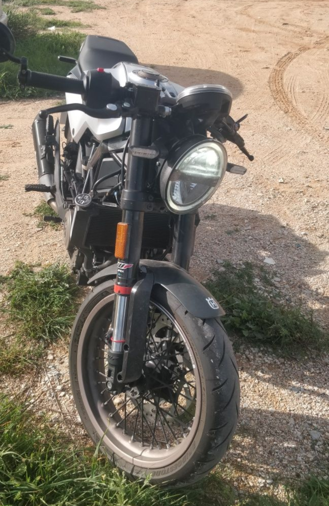 Husqvarna 401 Vitpilen — fotografia 3