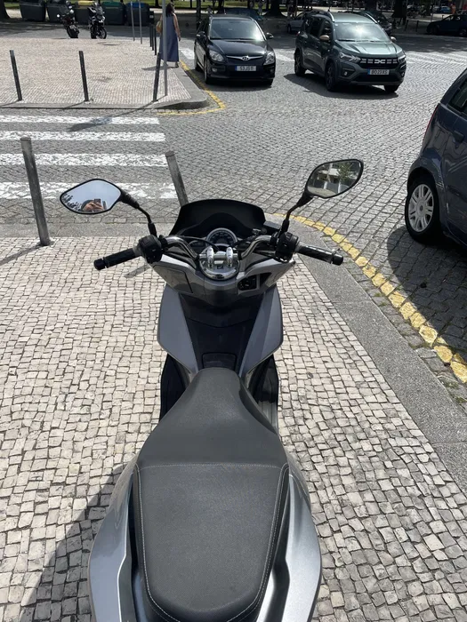 Honda PCX 125 2017 Bom Estado — fotografia 2